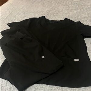 Figs Classic Black Scrub Top. Technical Collection